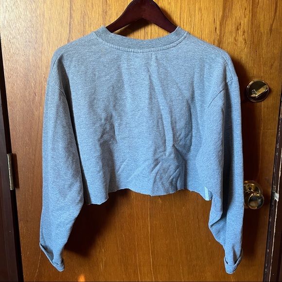 adidas cropped sweatshirt - Picture 2 of 5